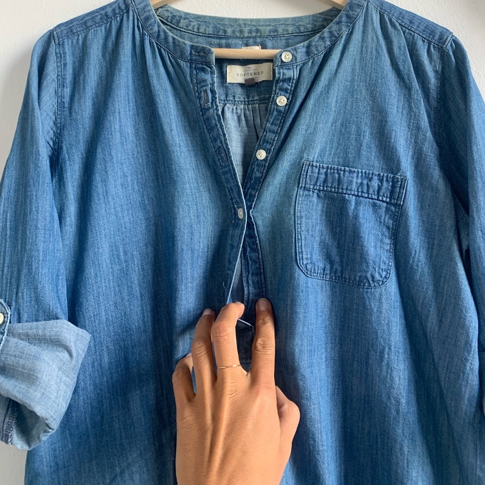 Soft Ann Taylor Loft Chambray Top Size S - Picture 5 of 5
